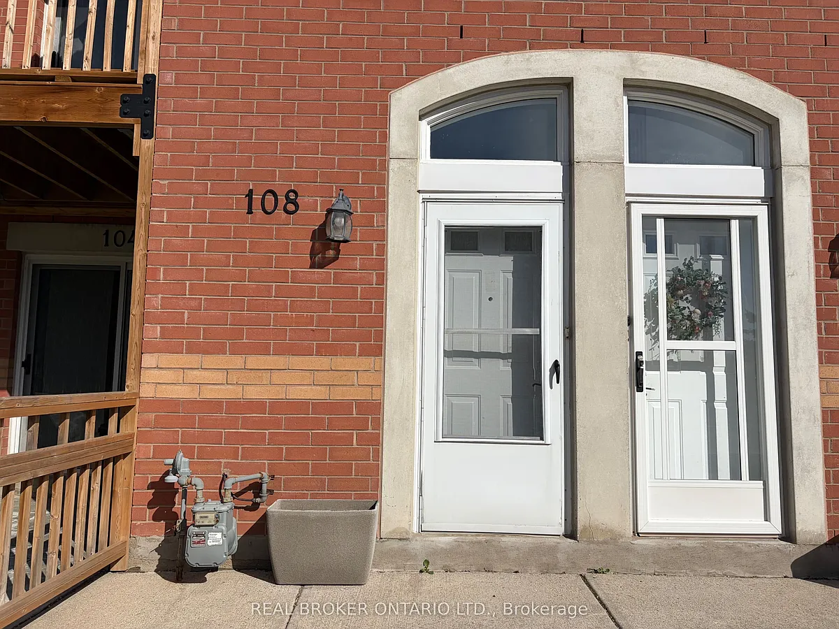 Building Photo - 4140 Foxwood Dr #108