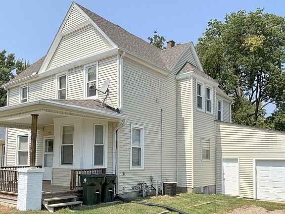 3rd image of 3427 Garretson Ave