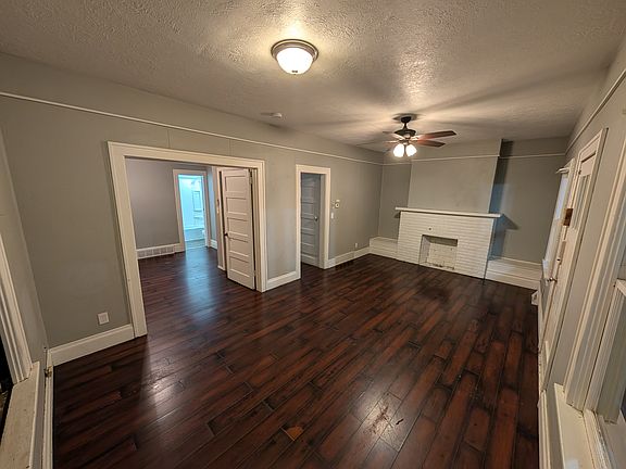 5th image of 115 N Covell Ave #1