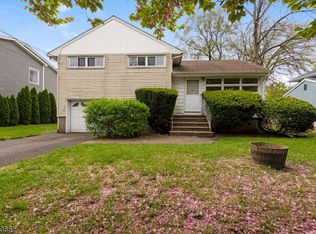 164 Graham Ter, Rochelle Park, NJ 07662