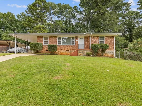 3133 Pinehill Dr, Decatur, GA 30032