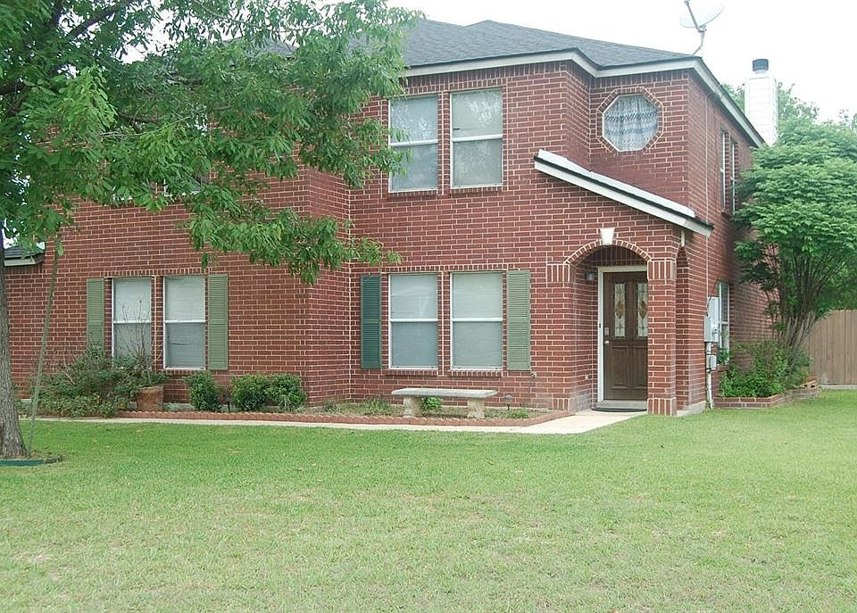1st image of 15255 Park Place Dr