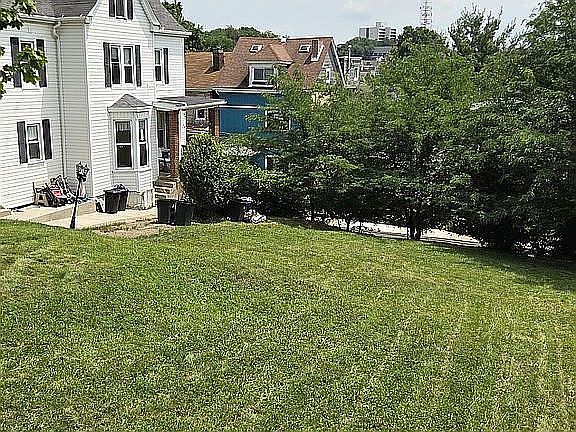 3rd image of 328 Amabell St