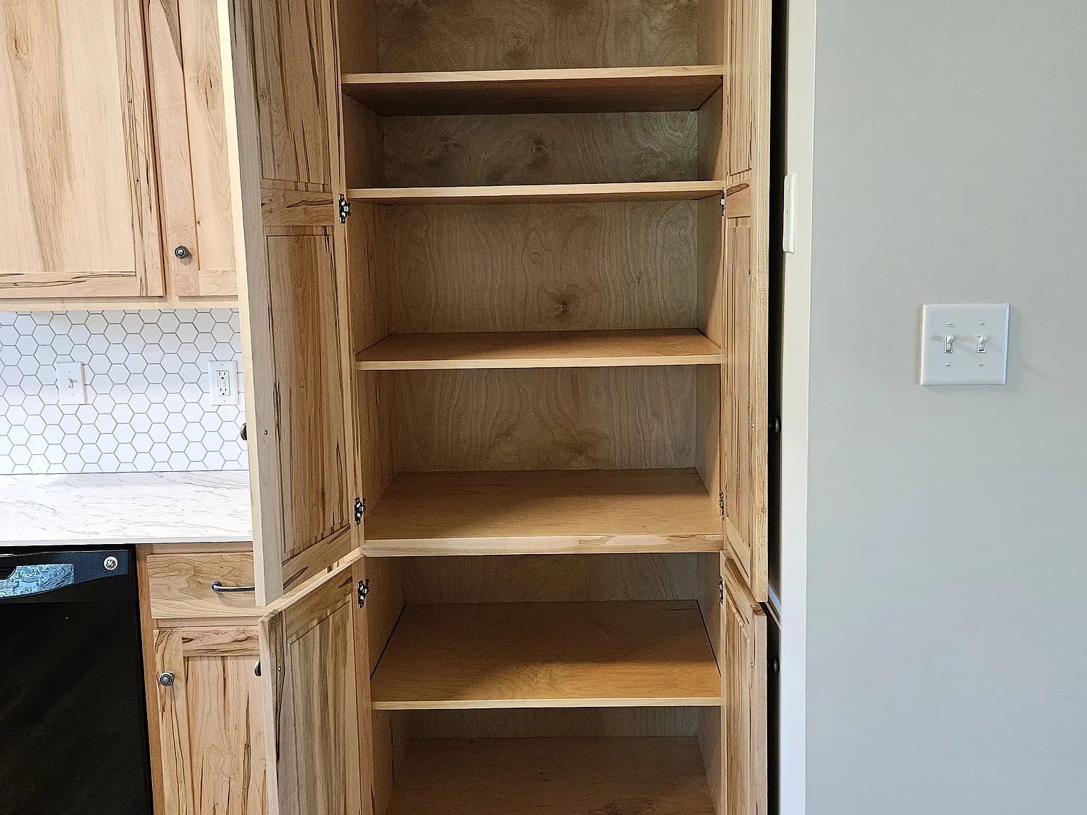 2 bed, 2.5 bath, 1450 sqft, $1,700 — Photo 3