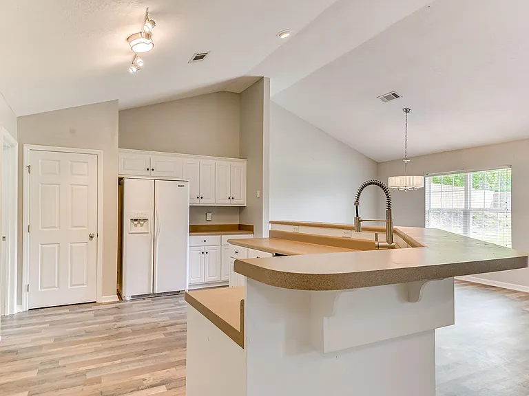 4452 Country Glen Cir — Photo 16