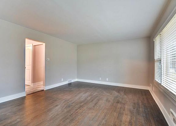 5th image of 1523 Philadelphia Ave SE
