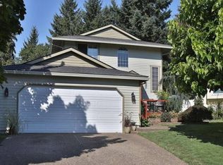 9395 SW Julia Pl, Tigard, OR 97224