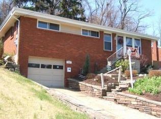 720 Riehl Dr, Pittsburgh, PA 15234