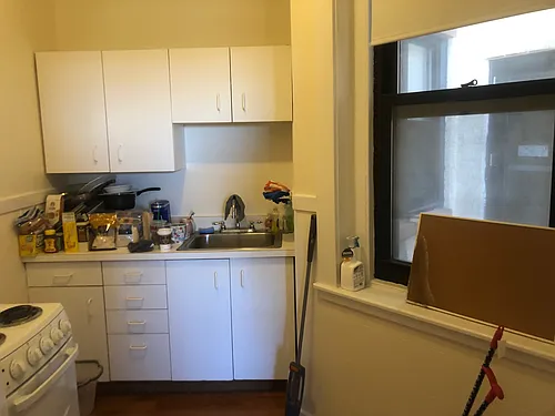 504 Beacon St Photo 1