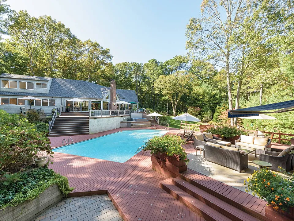 5 Joshuas Hole Rd