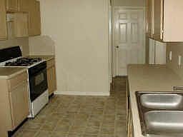 5th image of 10514 Linsley Ln