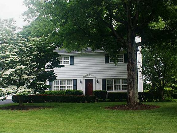 2nd image of 3365 Evergreen Dr