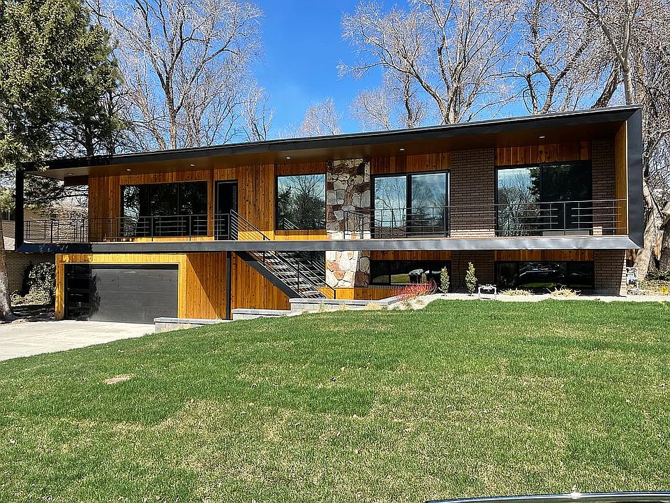 1st image of 2281 E Panorama Dr