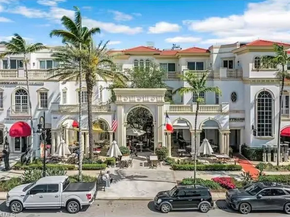 365 5th AVE S #307, NAPLES, FL 34102
