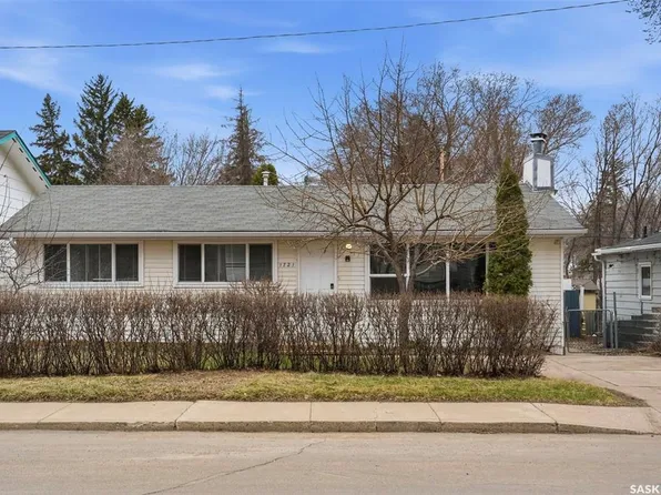 1721 E AVENUE N, Saskatoon, SK S7L 1V3