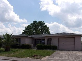 9745 Lakeside Ln, Port Richey, FL 34668