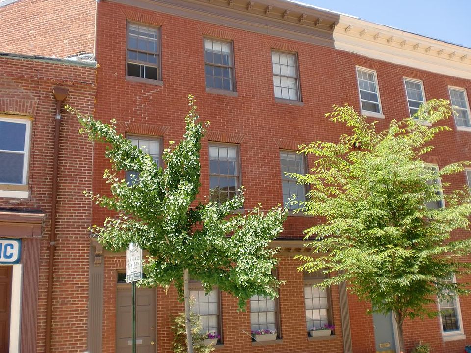 Beautiful 4 Bedroom 3 1/2 Bathrooms Rowhouse 860 Park Avenue Baltimore MD 21201