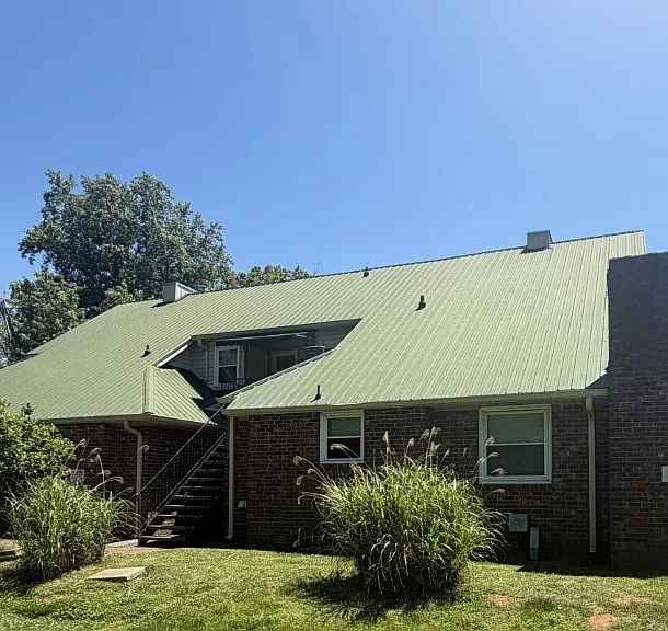 1248 Hamilton Dr — Photo 1