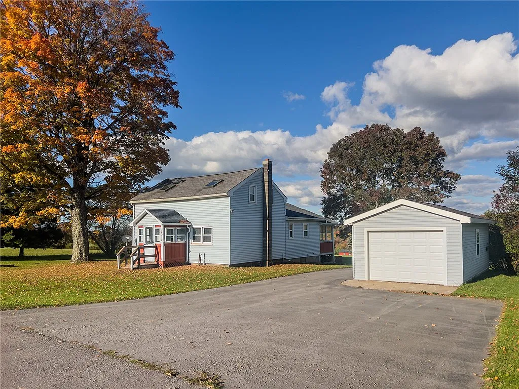 2 bed, 1.5 bath, 1500 sqft, $1,700 — Photo 3
