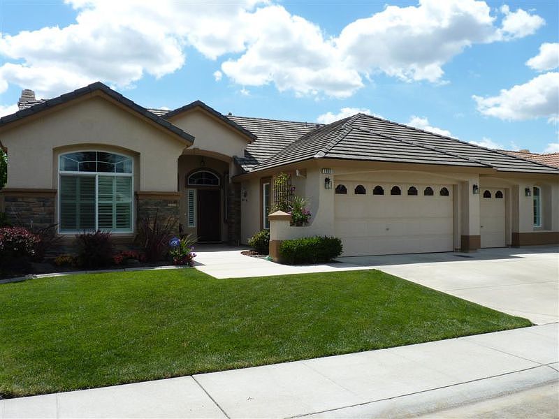 1st image of 1865 San Carlos Cir