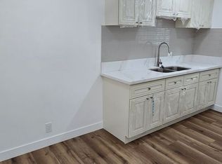2641 S La Salle Ave, Los Angeles, CA 90018