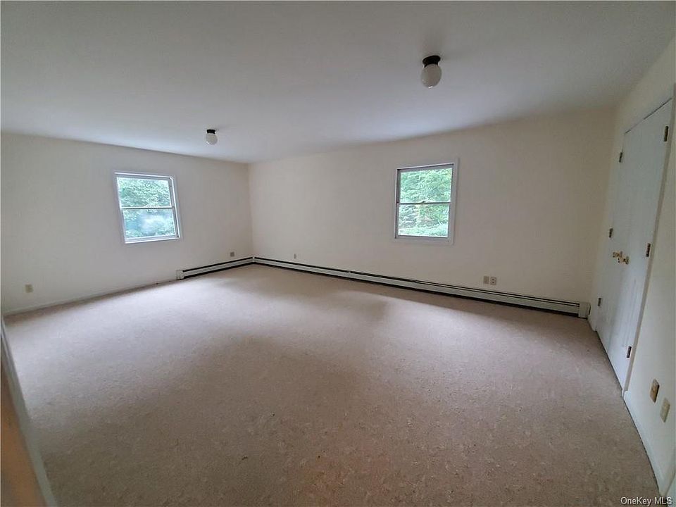 2nd image of 168 Finch Rd #A