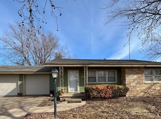 816 N 11th St, Arkansas City, KS 67005