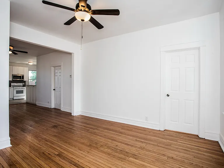 4632 W Barry Ave #2 — Photo 6