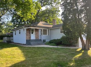 40 Lakeview Ave, Tonka Bay, MN 55331