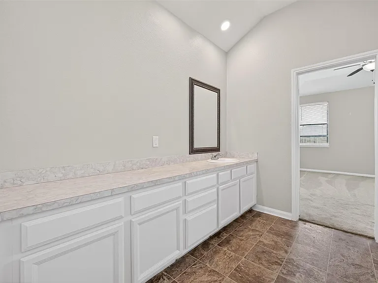 13922 Katlin Rd — Photo 35