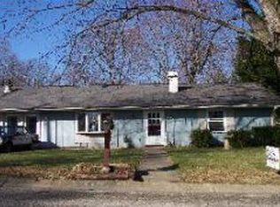 3321 Stoneycrest Dr N, Bloomington, IN 47404