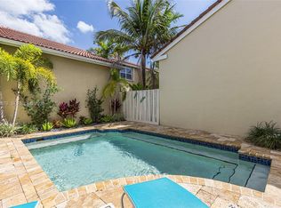 1125 Queen Palm Ct, Hollywood, FL 33019