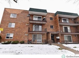 10609 Parkside Ave UNIT 201, Chicago Ridge, IL 60415