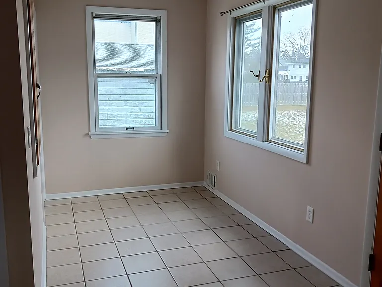 116 Brown St #A — Photo 10