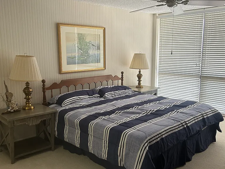1 Key Capri #604W — Photo 15