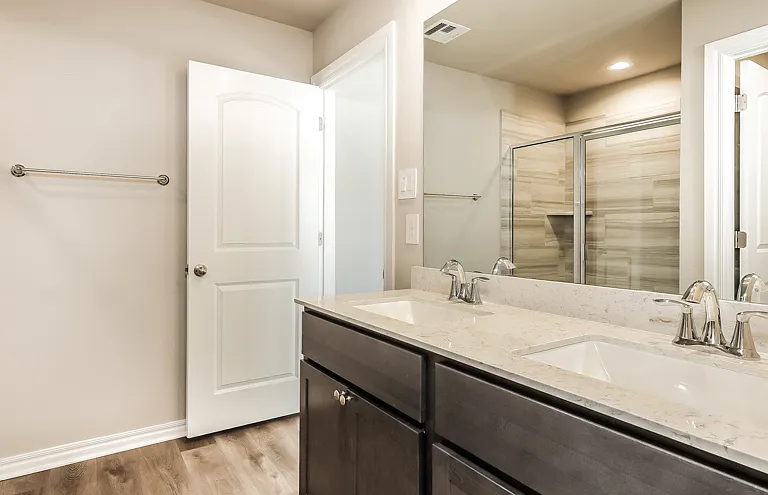 Sara Park Rental Homes — Photo 16