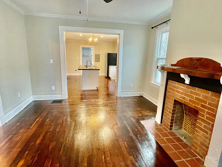 531 Straight St #1 — Photo 8