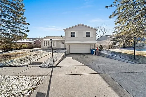 2017 E Seneca Ln Photo 1