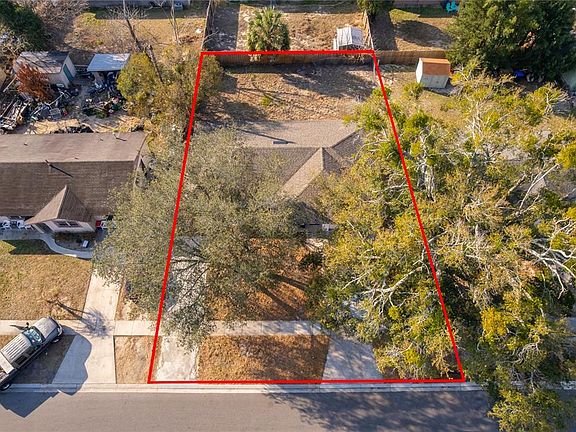 4th image of 10 E CELESTE STREET
