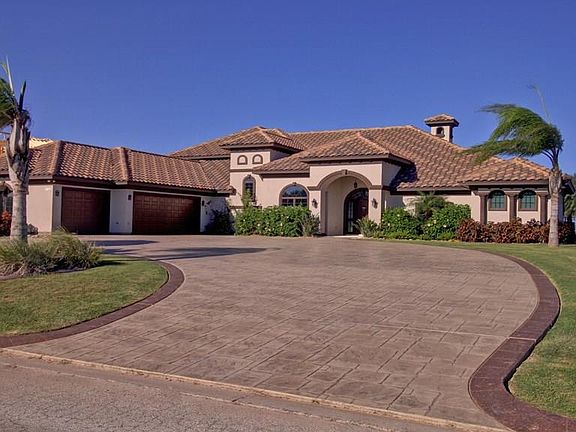 4th image of 26 Laguna Madre Dr