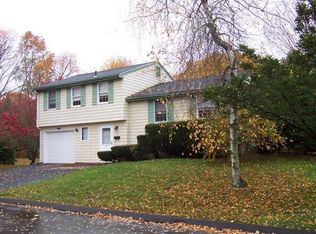 20 Blue Spruce St, Middletown, CT 06457