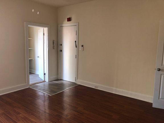 #4M Studio for $1195