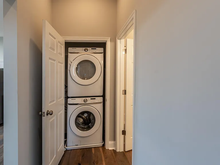 1301 Andre St #D — Photo 15