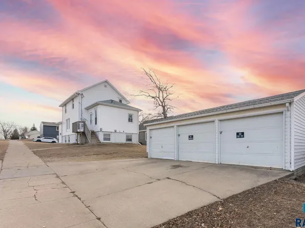 301 S Wayland Ave, Sioux Falls, SD 57103