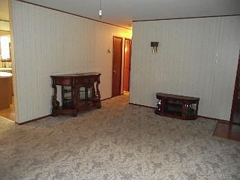 3rd image of 1507 Park Dr