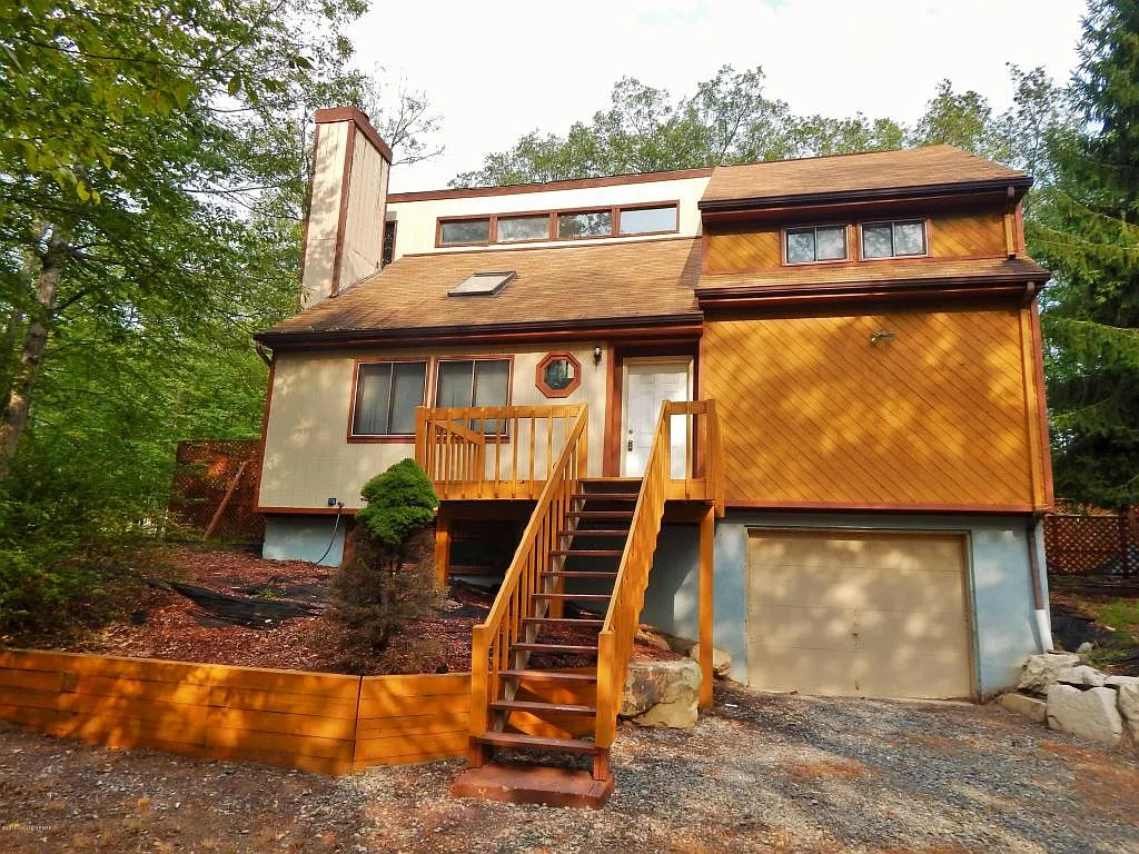112 Sundew Dr photo 1