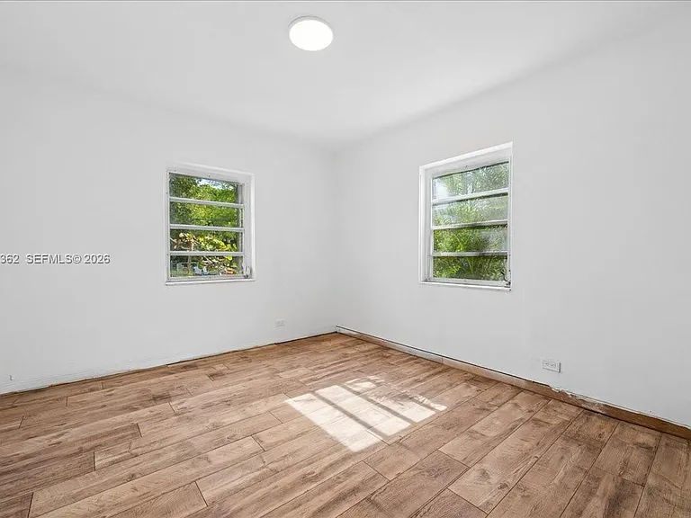 2750 SW 26th St #MAIN — Photo 6