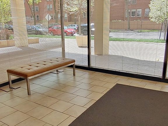 2nd image of 5401 S Hyde Park Blvd APT 1406