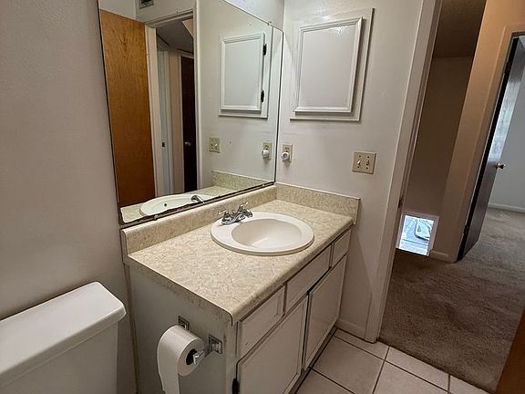 3rd image of 113 Classic Ct