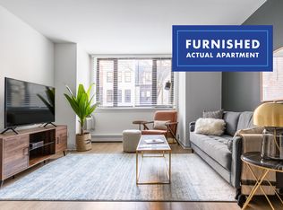 21 E Scott St #201, Chicago, IL 60610